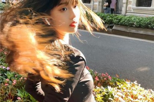 中年演员塌房天花板带亲闺女当出轨遮羞布