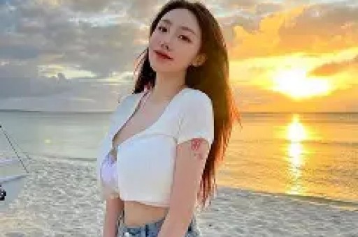 万能八卦微博：娱乐圈的幕后故事